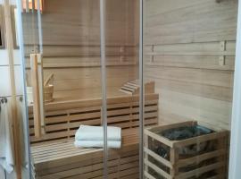 Ferienwohnung am Reinhardswald - Eichenlaub - mit Sauna，位于特伦德尔堡的带停车场的酒店