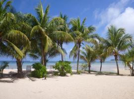 嘉美拉海滩宾馆，位于Seychelles International Airport - SEZ附近的酒店