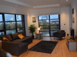 London City Island 3 Bedroom Luxury Apartments, Canary Wharf，位于伦敦的酒店