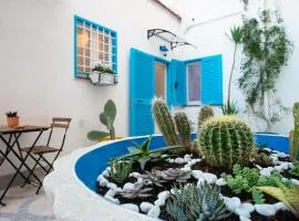 Light Blue - Apartment in the middle of everything