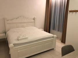 Brand New Apartment in Local Neighbourhood，位于Ringlet的酒店