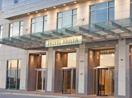 阿里斯塔酒店，位于内珀维尔芝加哥高级品牌折扣店附近的酒店