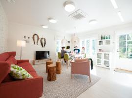 Hotel Hiisi Hill，位于耶姆赛的酒店