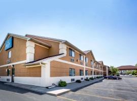 Quality Inn Monee I-57，位于Monee的酒店