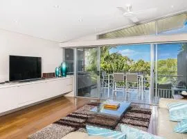 Byron Bay Accom Unit 1 22 Mahogany Drive - Beach House 1 at Vue