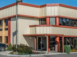 Wexford Inn & Suites，位于Wexford的酒店