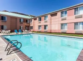 摩押斯力克洛克区品质酒店