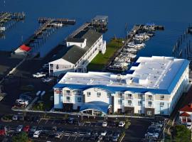 Marina Bay Hotel & Suites, Ascend Hotel Collection，位于钦科蒂格的浪漫度假酒店