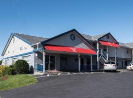 Econo Lodge Rutland City near Hwy 7，位于拉特兰的酒店