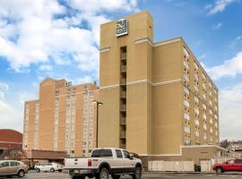 Quality Inn & Suites Charleston - Civic Center，位于查尔斯顿的酒店