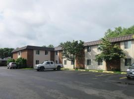 Quality Inn & Suites Owego，位于Owego的酒店