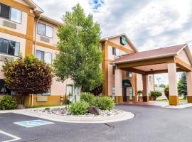 Quality Inn & Suites Montrose - Black Canyon Area，位于蒙特罗斯的酒店