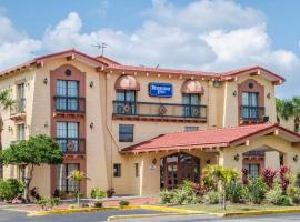 坦帕易博市罗德韦汽车旅馆，位于坦帕的酒店