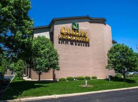 Quality Inn & Suites Peoria North，位于皮奥里亚的酒店