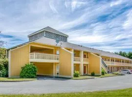 Econo Lodge Freeport - Brunswick Area