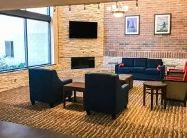 法明顿希尔斯康福特茵酒店