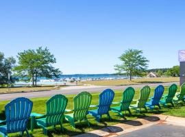 Sleep Inn & Suites Bay View Acme - Traverse City，位于特拉弗斯城的酒店