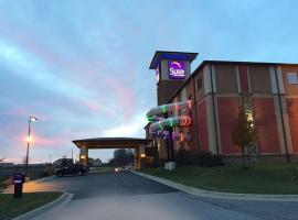 Sleep Inn & Suites Indoor Waterpark，位于利伯蒂的酒店