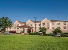 Quality Suites Graham - Burlington South，位于Graham的酒店