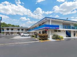 Rodeway Inn Winston Salem Route 52，位于Smith Reynolds Airport - INT附近的酒店