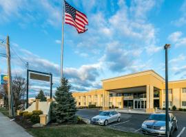Comfort Inn Medford-Long Island，位于梅德福的酒店