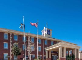 Sleep Inn & Suites Lawton Near Fort Sill，位于劳顿的酒店