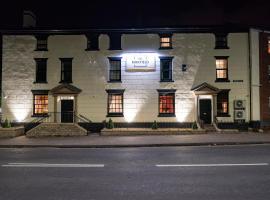 The Kirkfield Hotel，位于牛顿勒威洛斯的酒店