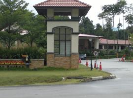 Bukit Gamabang Resort,Caribbean Suite,2 Rooms Family，位于关丹的酒店