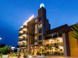 HOTEL FINIX CASINO，位于Kulata的酒店