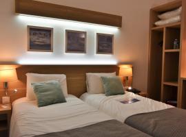 Contact Hotel Utah Beach Carentan，位于卡朗唐的酒店