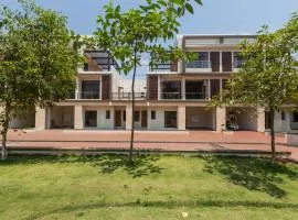 StayVista's Greenwoods Villa 6 - City-Center Villa with Private Pool, Terrace, Lift & Ping-Pong Table