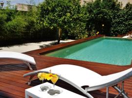 Casa Catalina ETVPL 12991 Amplia casa con piscina cerca playa，位于松塞尔韦拉的酒店