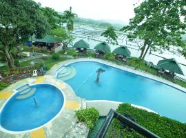 Sunrise Garden Lake Resort，位于Lahit的酒店