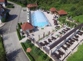 SEDRA Holiday Resort-Adults Only-Bed & Breakfast，位于格拉博瓦茨的酒店