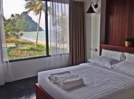 Joy Hotel，位于Ban Thung Mamao的酒店