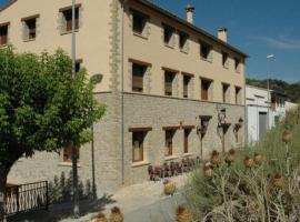 Hotel Rural el Guerrer，位于Todolella的酒店