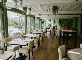 仕乐途餐厅酒店，位于Riethoven的酒店