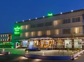 The Fern Residency, Bhuj，位于普杰的酒店