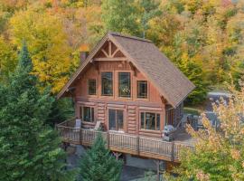 Log Cabin Home with Lake and Mountain view by Reserver.ca，位于圣阿黛拉的带停车场的酒店