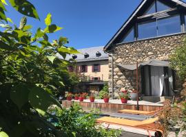Maison Eth Bordac & Bordac Petit，位于Cazeaux-de-Larboust的滑雪度假村