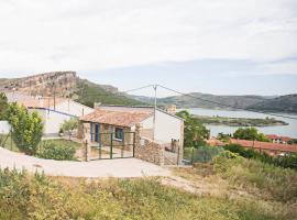 Casa rural la Era del Malaño，位于努瓦洛斯彼德拉修道院附近的酒店