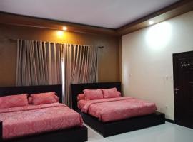 Wisata Beach And Dive Hotel Wakatobi，位于Lia的酒店