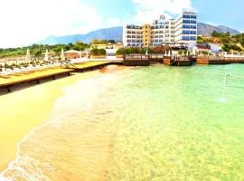 SUNPORT HOTEL Seafront Rooms !