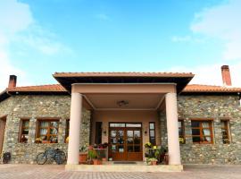 Hotel Epavlis，位于Káto Poróïa的酒店