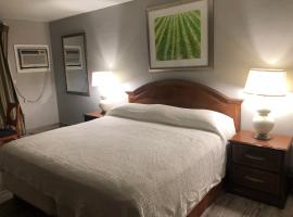 Bay Breeze Inn Bradenton Downtown，位于布雷登顿的酒店