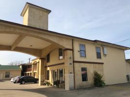Pinn Road Inn and Suites Lackland AFB and Seaworld，位于圣安东尼奥雷克兰空军基地附近的酒店
