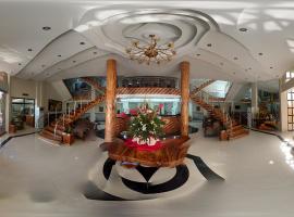 Rosalina Garden Hotel，位于Roxas的酒店