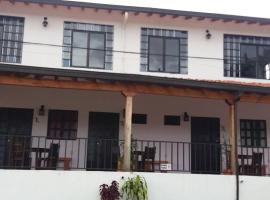 Balcones de la Casona，位于瓜塔佩的酒店