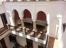 阿扎摩洛哥传统庭院住宅
