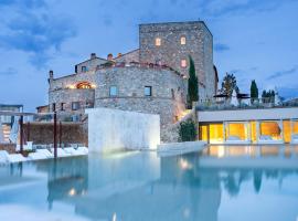 Castello di Velona Resort, Thermal SPA & Winery，位于蒙塔尔奇诺的酒店